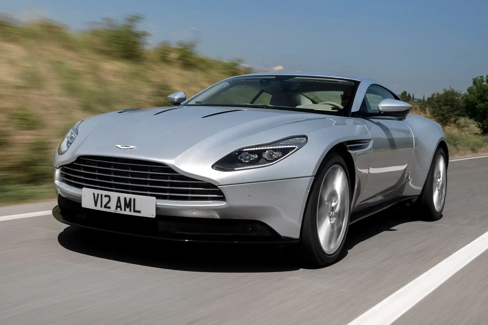 Aston Martin DB11