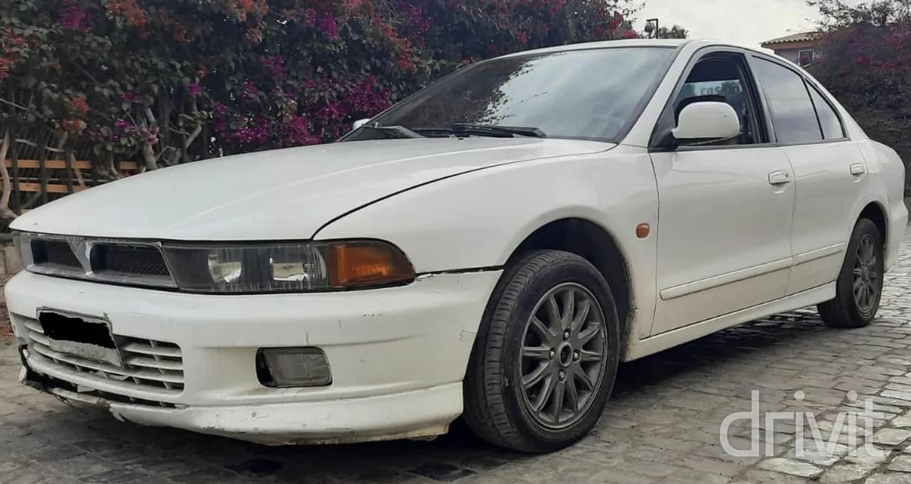 Mitsubishi Galant